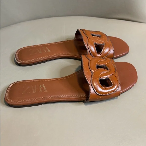 ZARA Raised Detail Brown Leather Slides. Size EU 37/US 6.5 - Picture 9 of 12